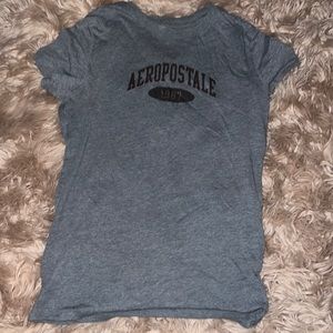Cute Aeropostale shirt long length very pretty